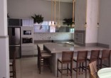 APARTAMENTO EM ITAPEMA, 300M MAR, COM 02 DORMS, MO