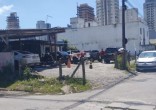 TERRENO DE ESQUINA, EM ITAPEMA, MEDINDO 252m�