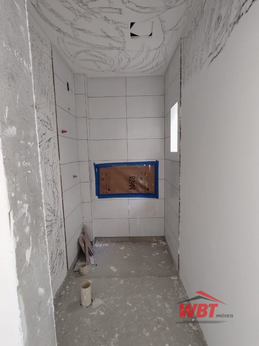 SOBRADOS TRIPLEX EM ITAPEMA, COM 02 SUITES!!! 
