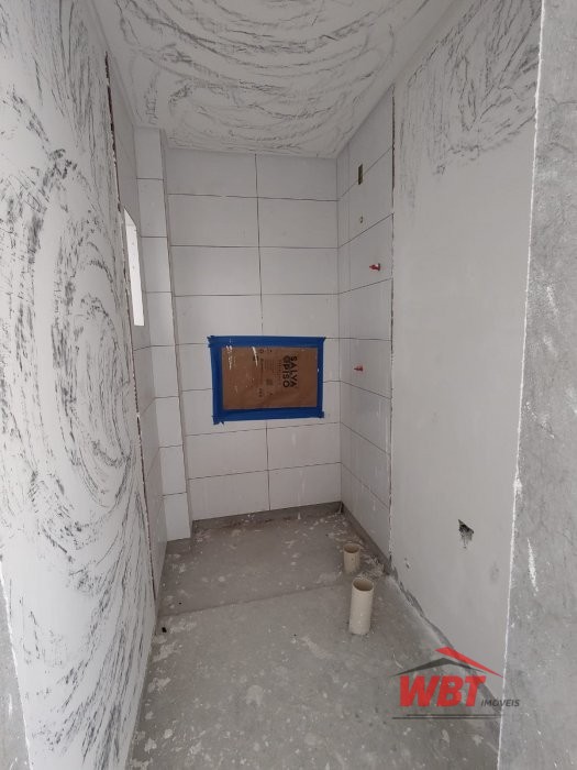 SOBRADOS TRIPLEX EM ITAPEMA, COM 02 SUITES!!! 