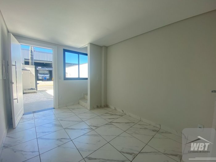 SOBRADOS TRIPLEX EM ITAPEMA, COM PROJETO DIFERENCI