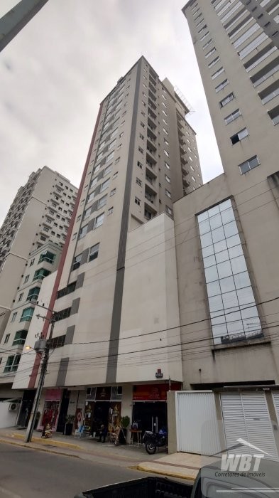 APARTAMENTO EM ITAPEMA, 300M MAR, COM 02 DORMS, MO
