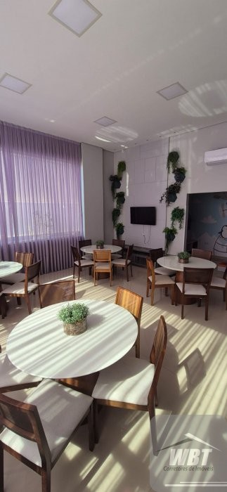 APARTAMENTO EM ITAPEMA, 300M MAR, COM 02 DORMS, MO