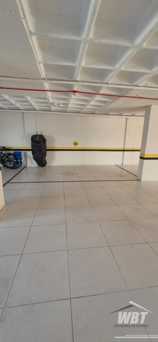 APARTAMENTO EM ITAPEMA, 300M MAR, COM 02 DORMS, MO