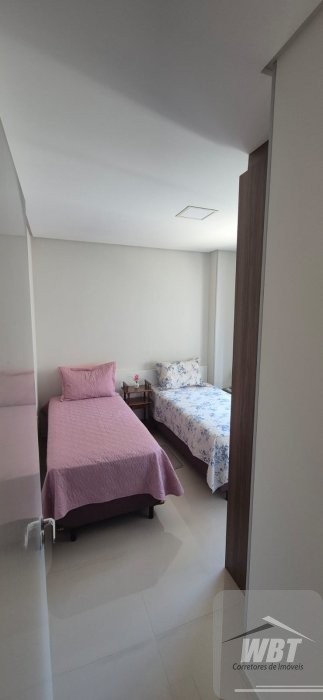 APARTAMENTO EM ITAPEMA, 300M MAR, COM 02 DORMS, MO