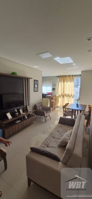 APARTAMENTO EM ITAPEMA, 300M MAR, COM 02 DORMS, MO