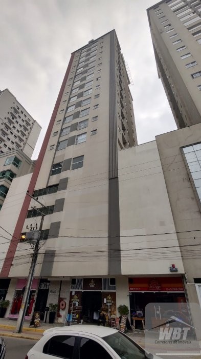 APARTAMENTO EM ITAPEMA, 300M MAR, COM 02 DORMS, MO