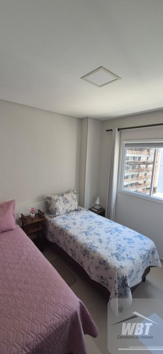 APARTAMENTO EM ITAPEMA, 300M MAR, COM 02 DORMS, MO